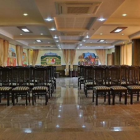 Continento The Classic Hotel Tirur 外观 照片