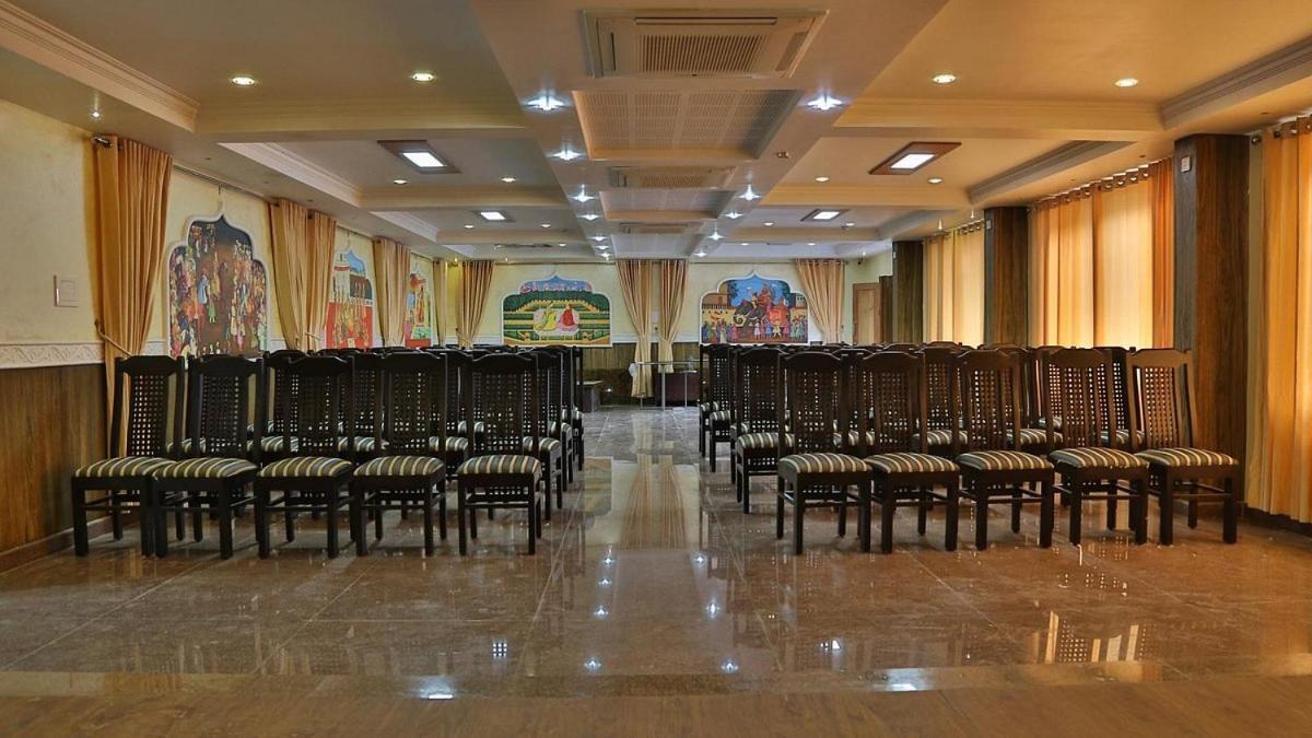 Continento The Classic Hotel Tirur 外观 照片